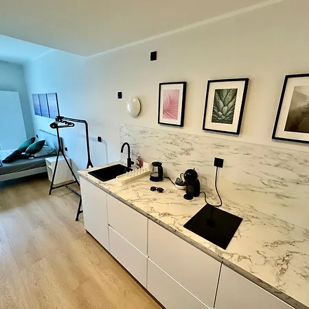 Lägenhet Plac Wolnosci 6 Contactless Check-in 24h Poznań